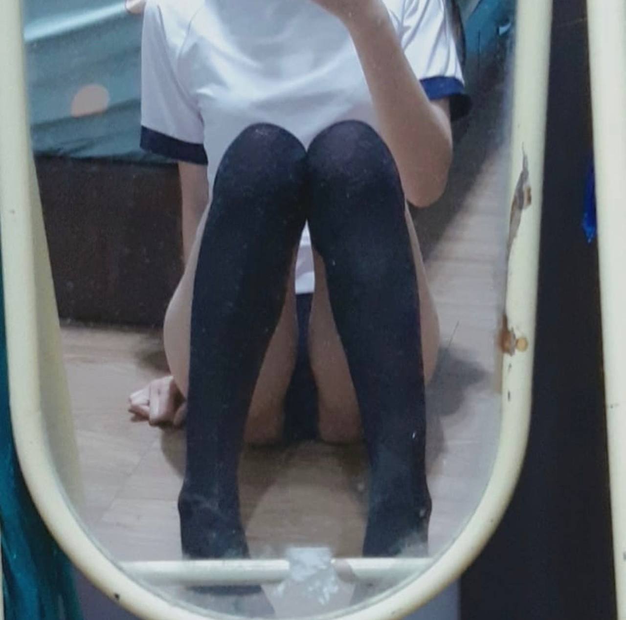 Má dạy cô con gái nện với cậu em kế khoai to